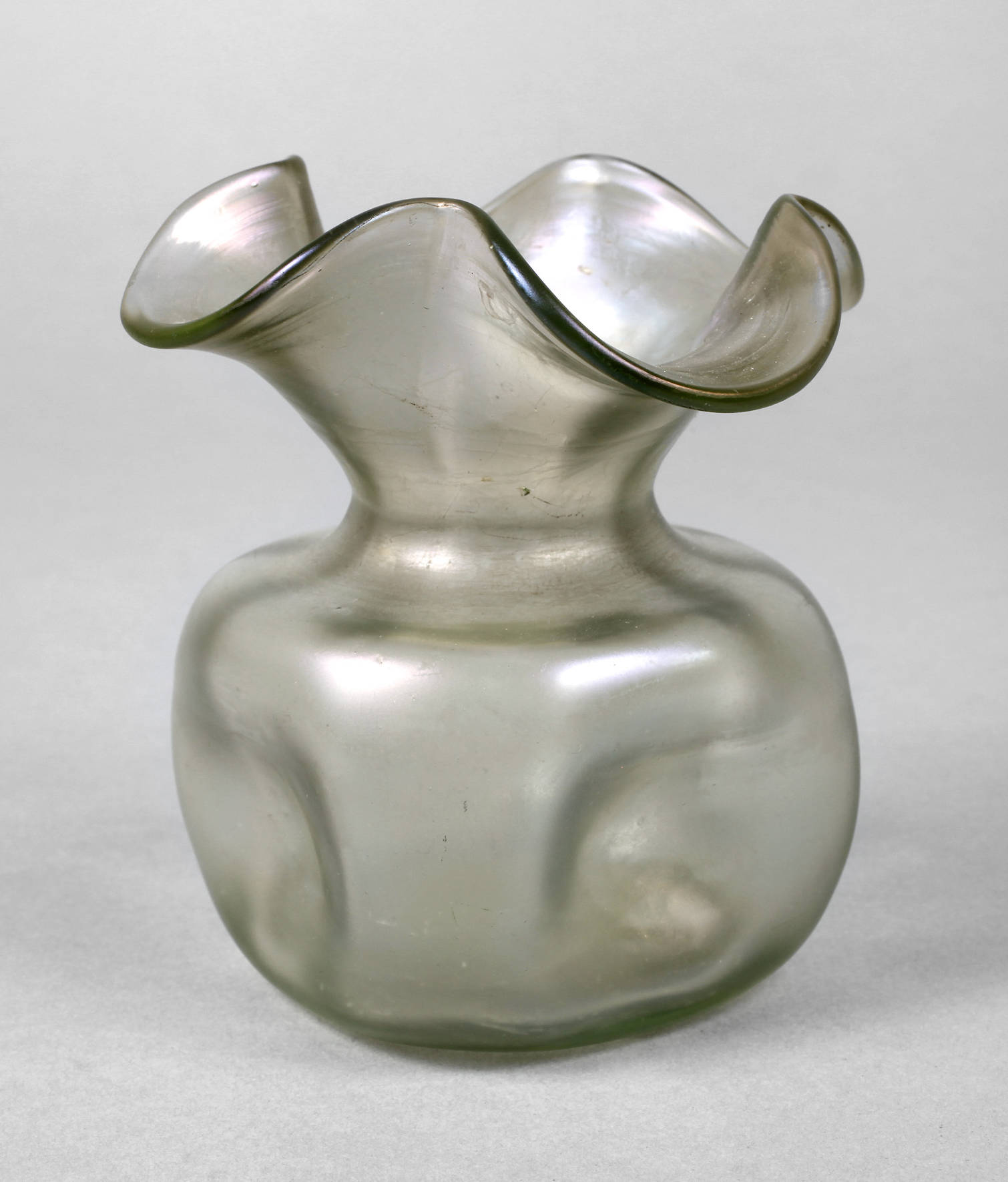 Loetz Wwe. kleine Jugendstilvase