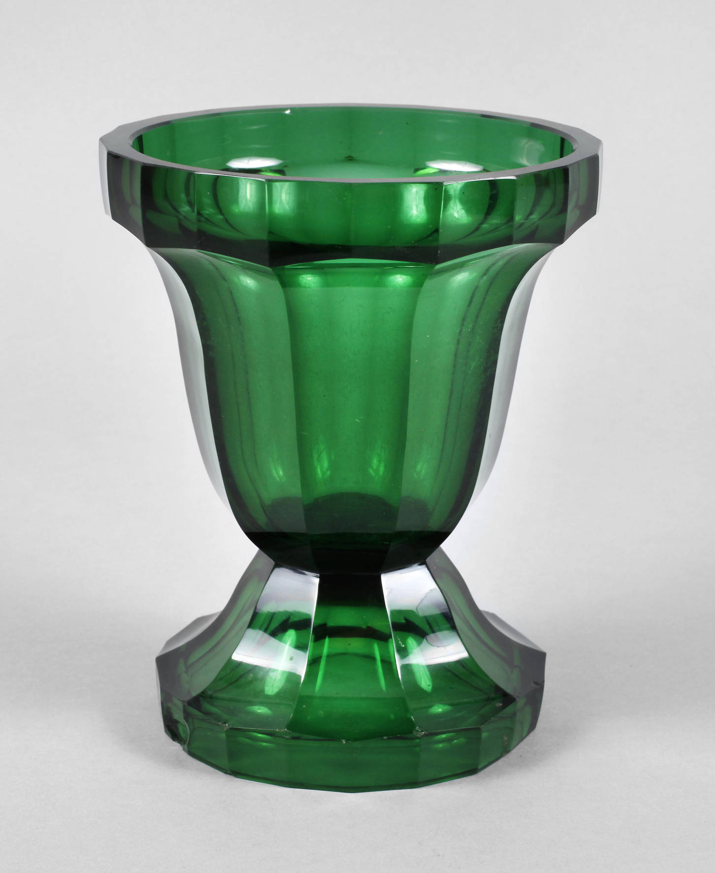 Wiener Werkstätte Vase Facettschliff