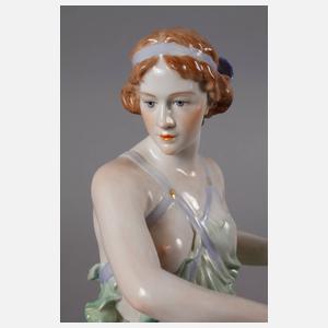 Meissen ”Reifenspielerin mit Stab”