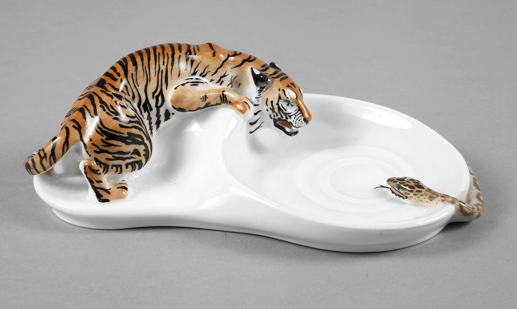 Meissen Teichert Schale mit Tiger und Schlange