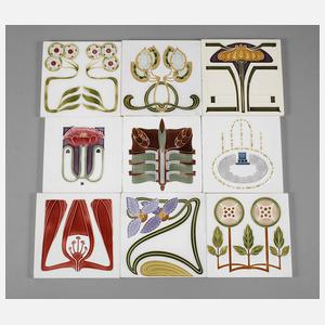 Neun Jugendstilfliesen