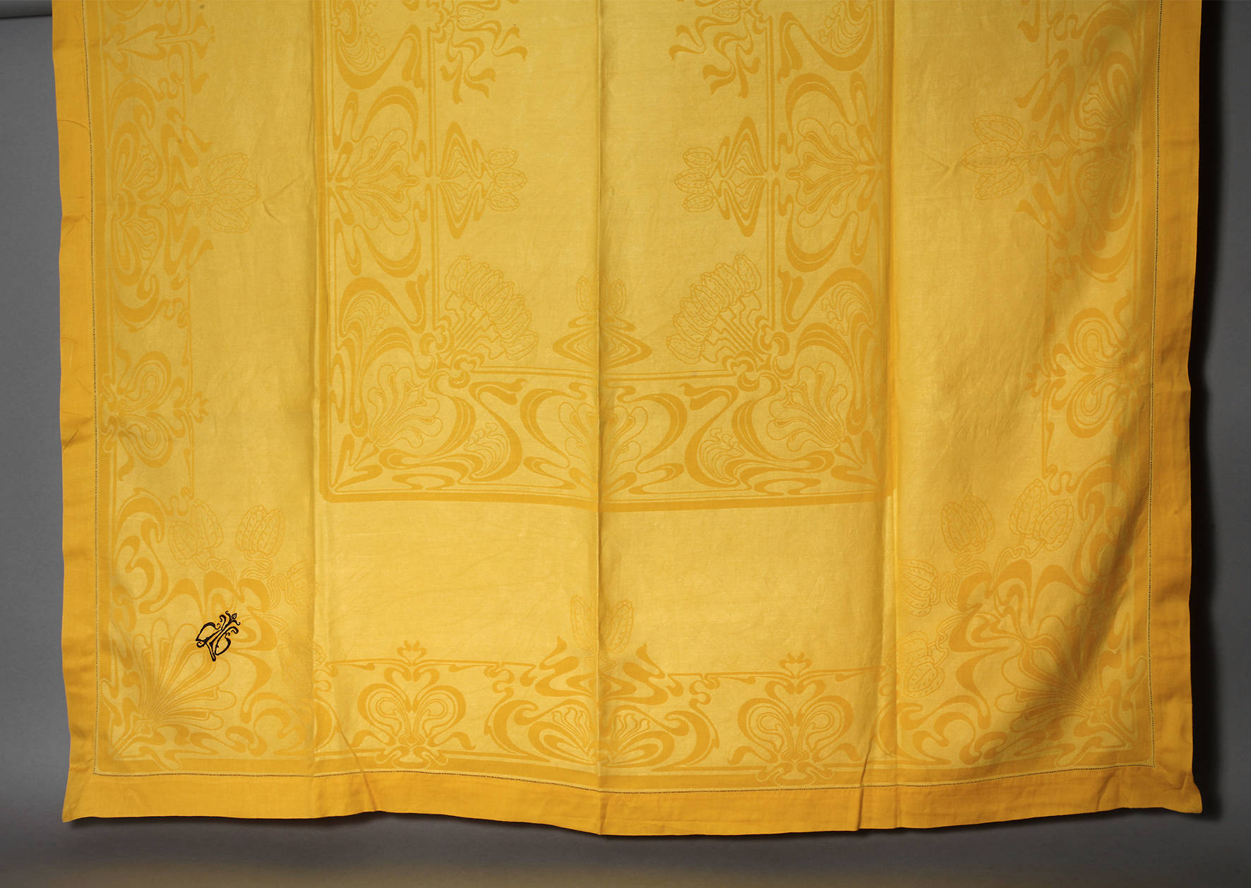 Alois Bohla, Tischdecke ”Tulpen”