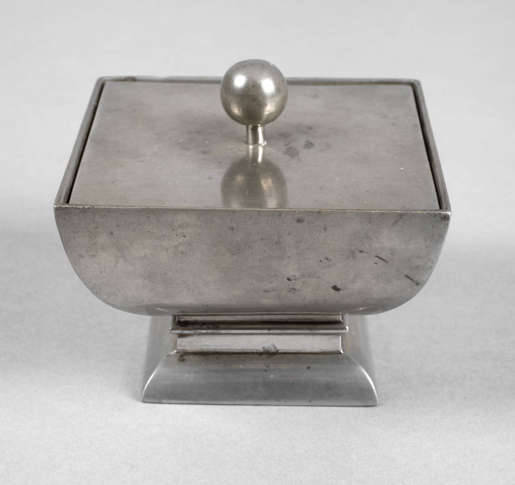 Deckeldose Deutsche Werkstätten Hellerau