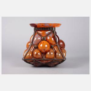 Daum Nancy Buckelvase mit Eisenmontierung