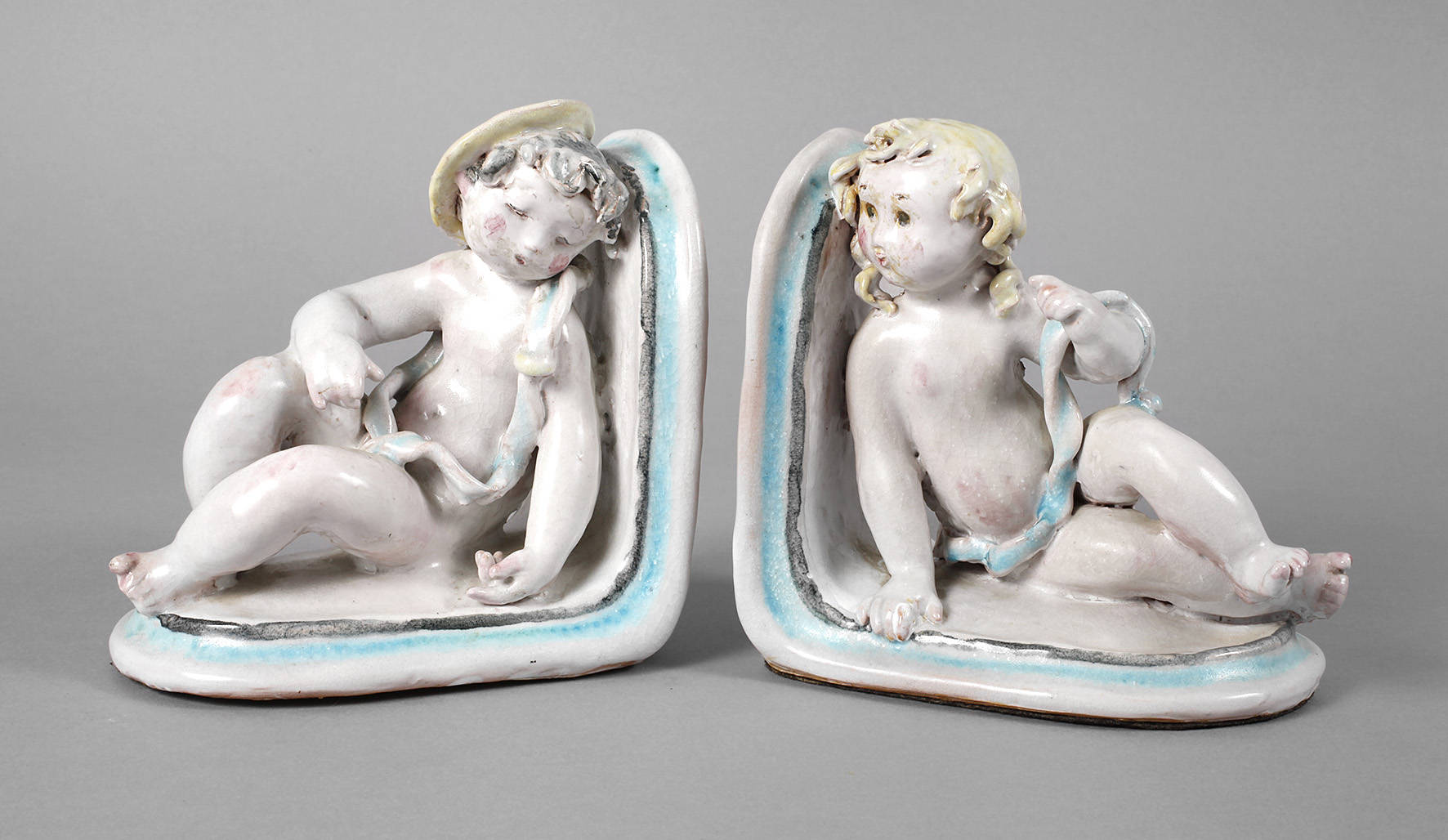 Hugo Friedrich Kirsch Wien Paar Buchstützen