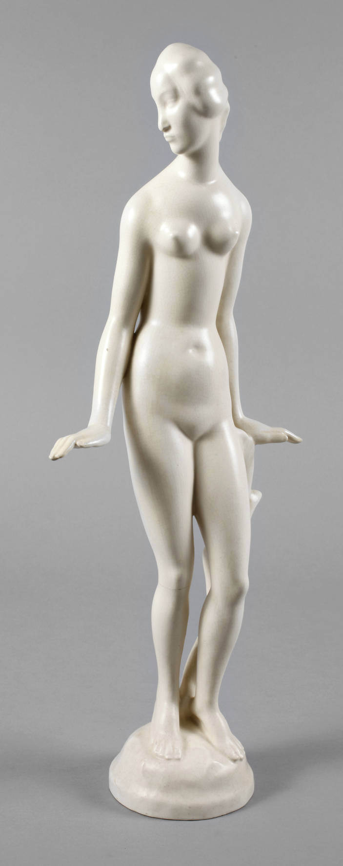 Karlsruhe stehender weiblicher Akt Art déco