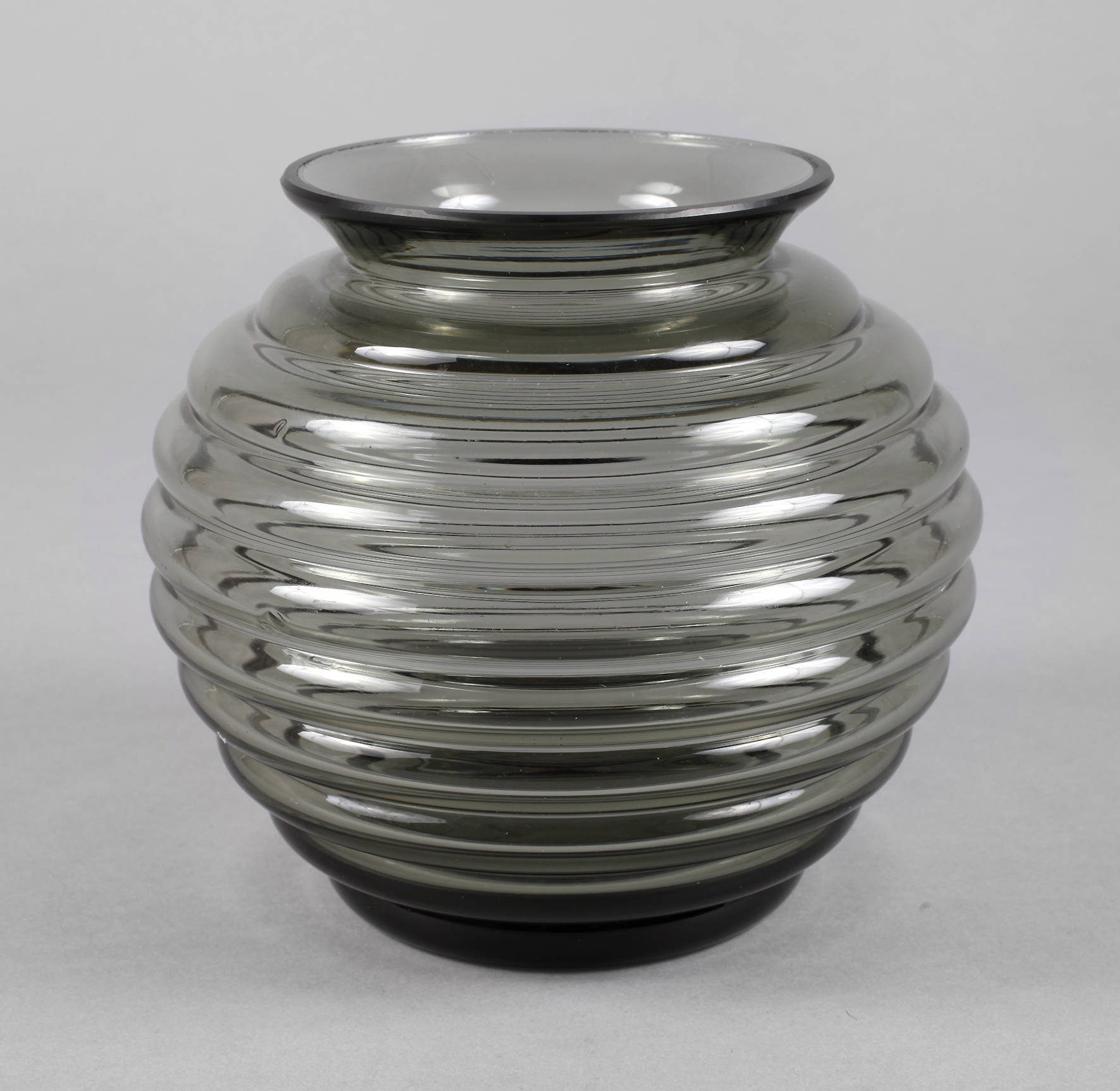 Vase Wilhelm Wagenfeld attr.