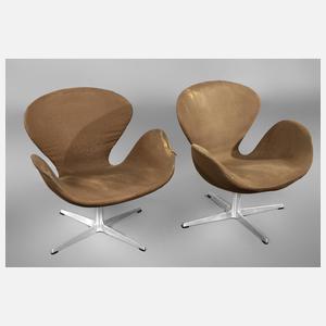 Paar ”Swan Chair”