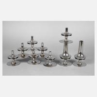 Neun stapelbare Kerzenleuchter111