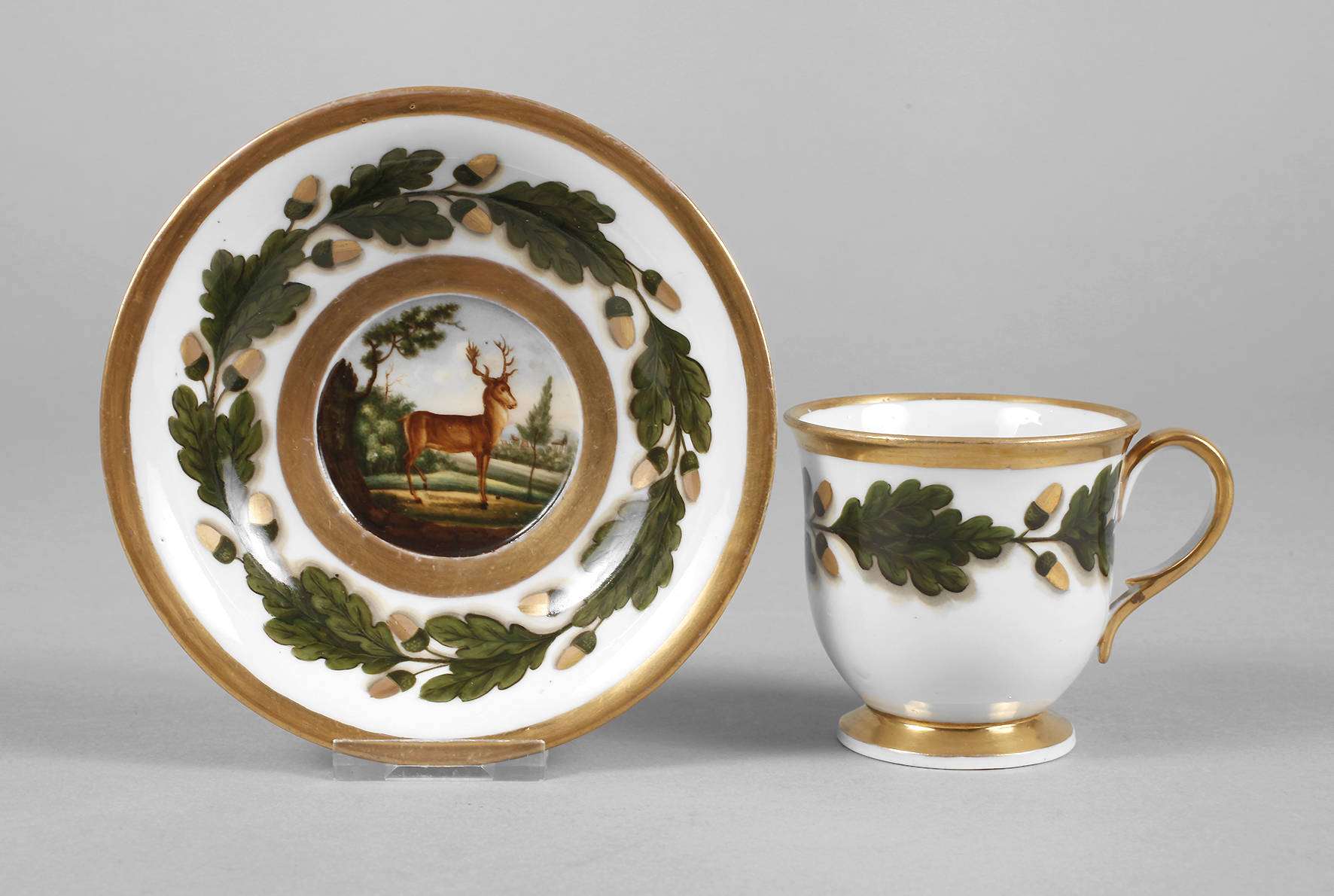 Biedermeiertasse mit Hirschmotiv