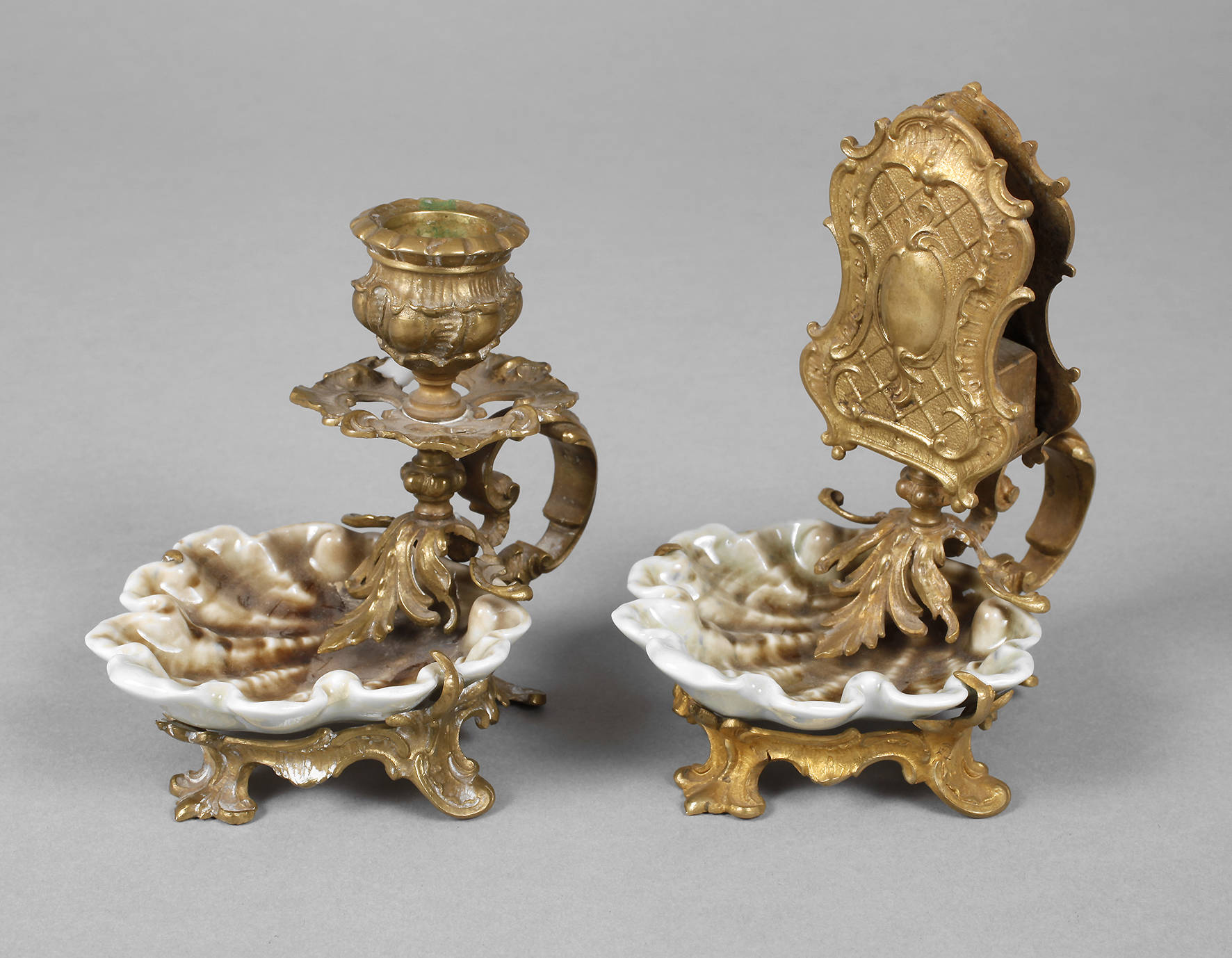 KPM Berlin zwei montierte Muschelschalen