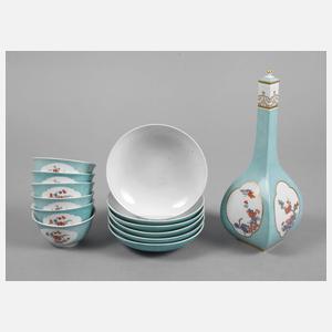 Meissen Sake-Flasche mit sechs Koppchen und UT