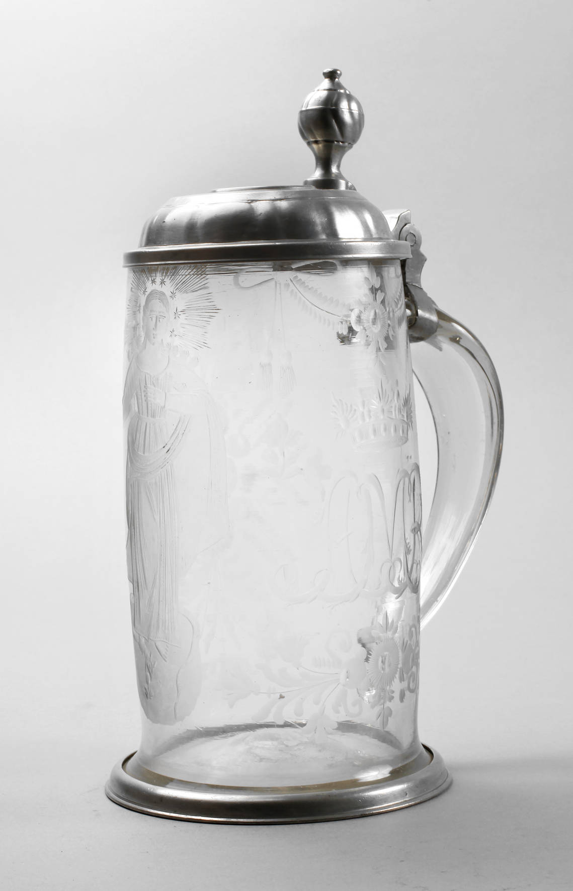 Barocker Walzenkrug aus Adelsbesitz