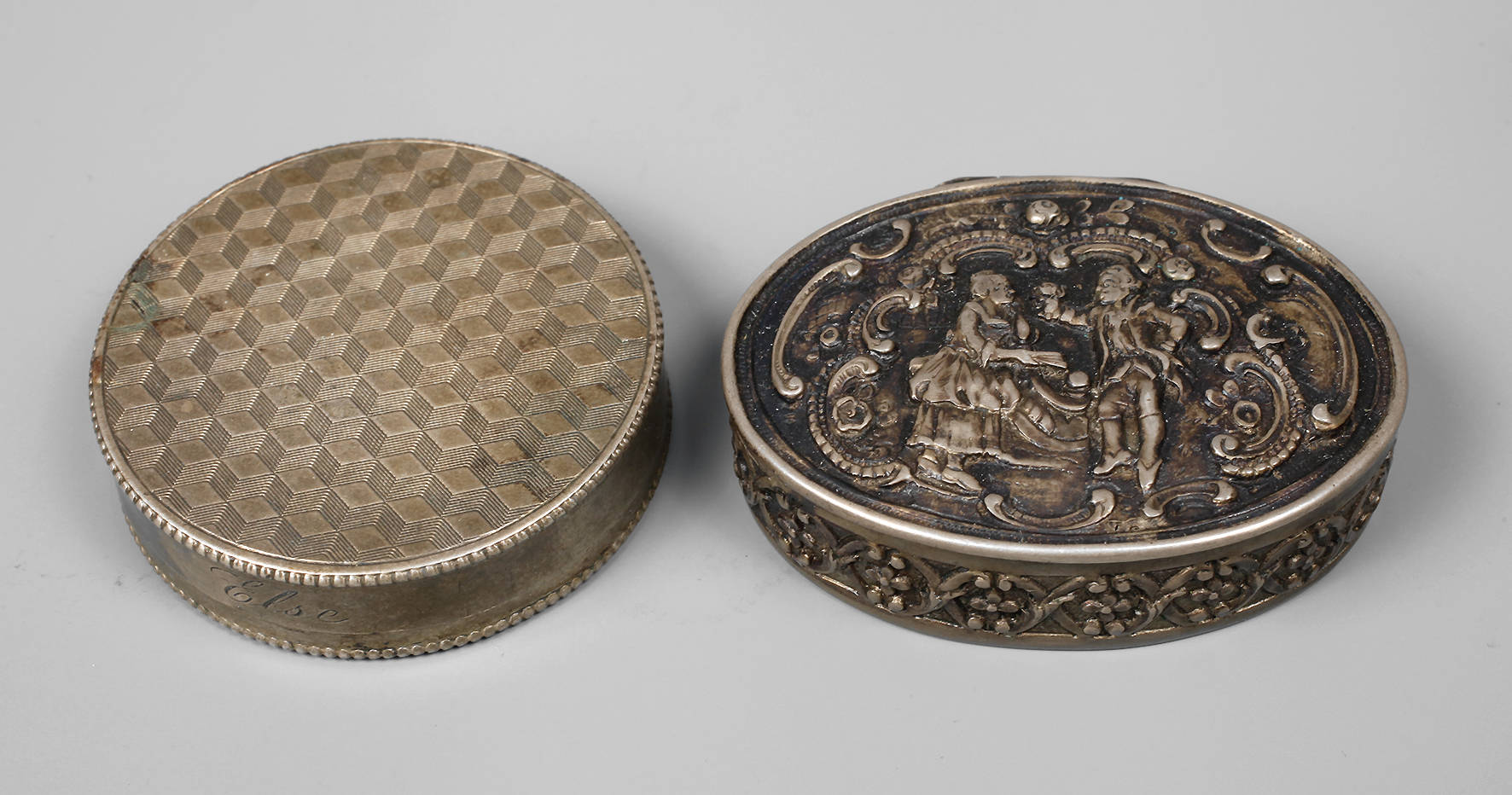 Zwei Silberdosen