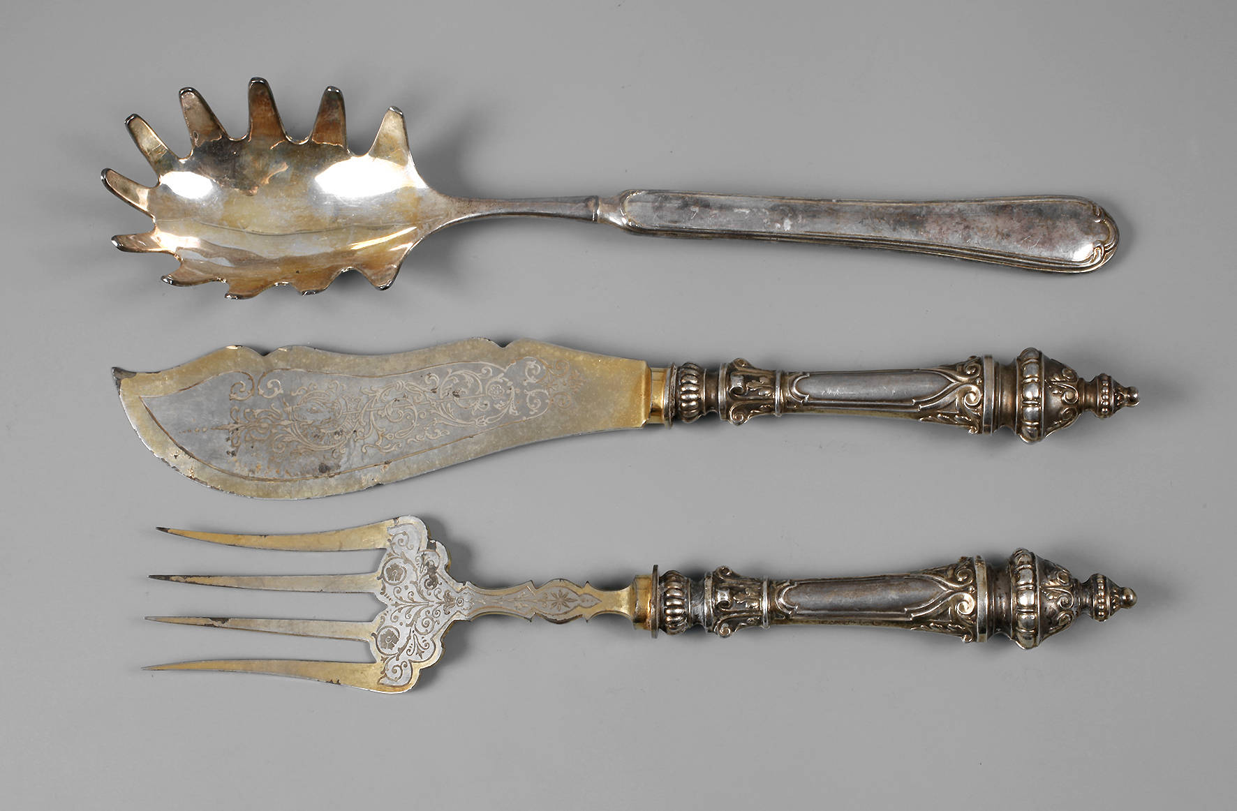 Drei Vorlegeteile Silber