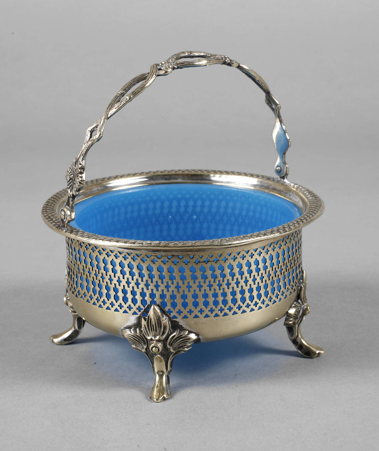 Henkelkörbchen mit Glaseinsatz