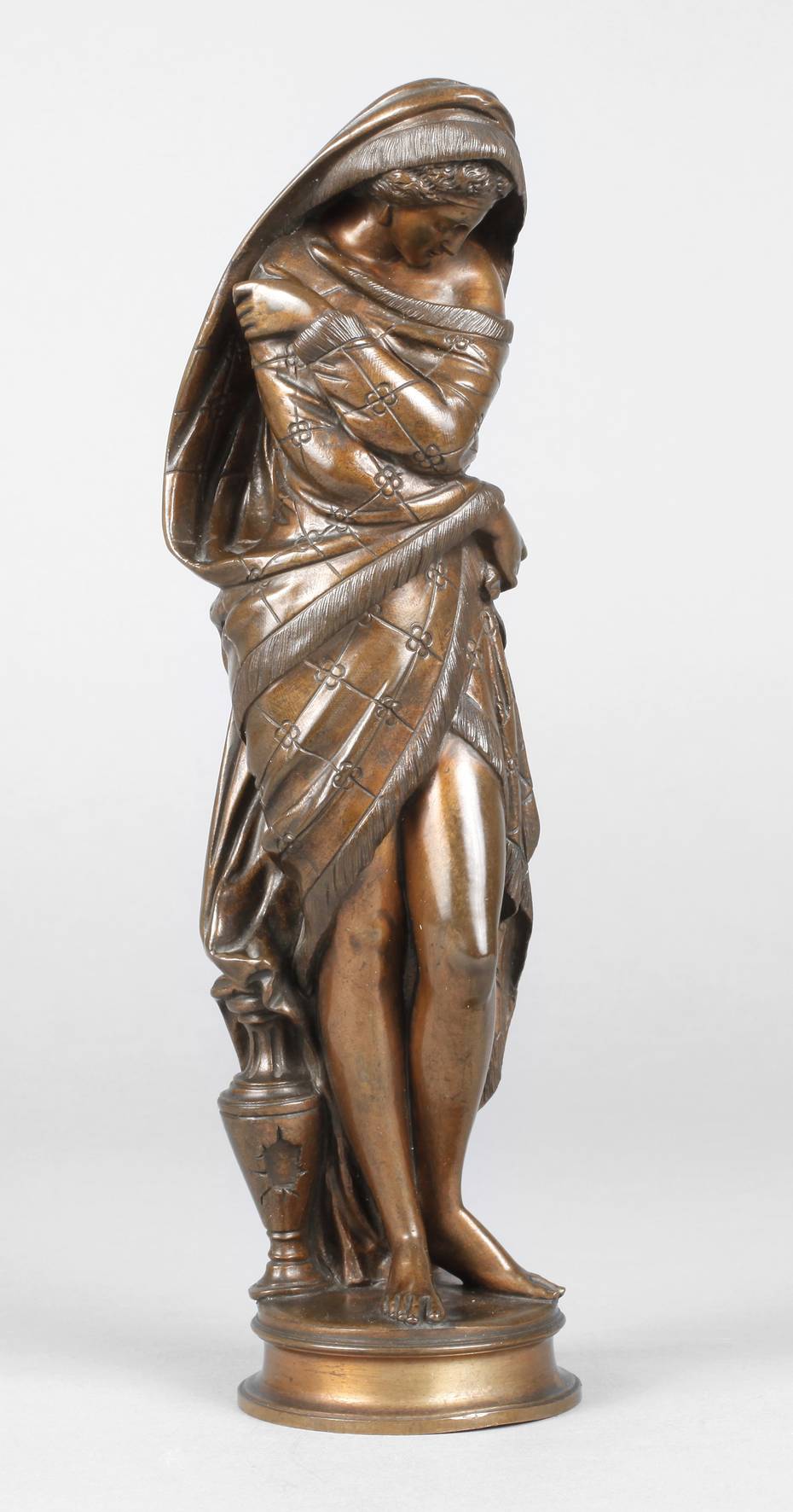 Antikisierende Frauenstatuette