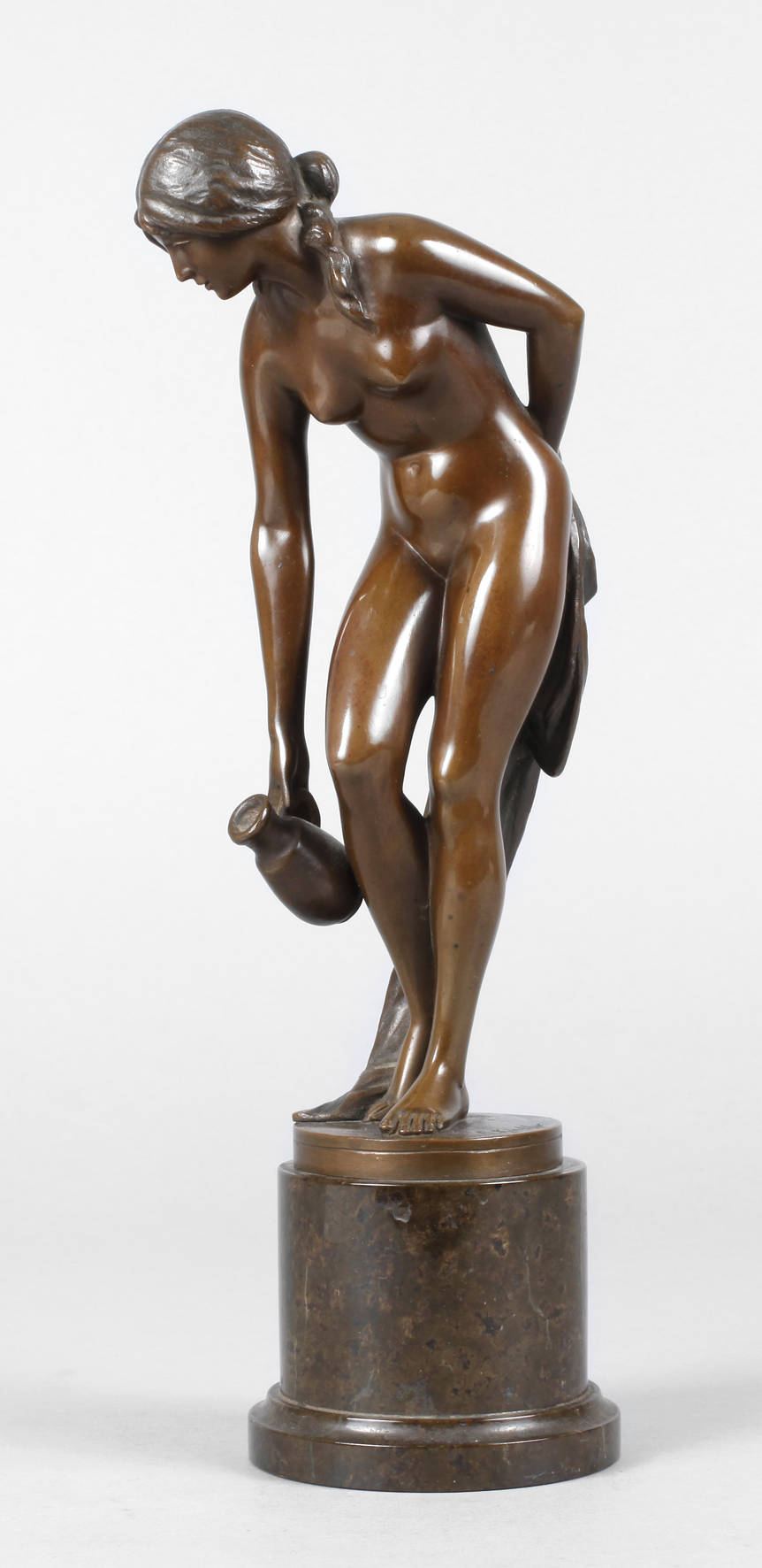 Rudolf Küchler, weiblicher Akt mit Krug