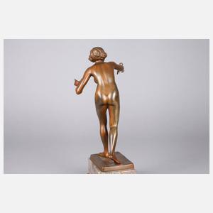 Ernst Gustav Jaeger, Mädchen mit Kugel