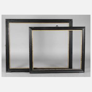 Zwei schwarze Gründerzeitrahmen