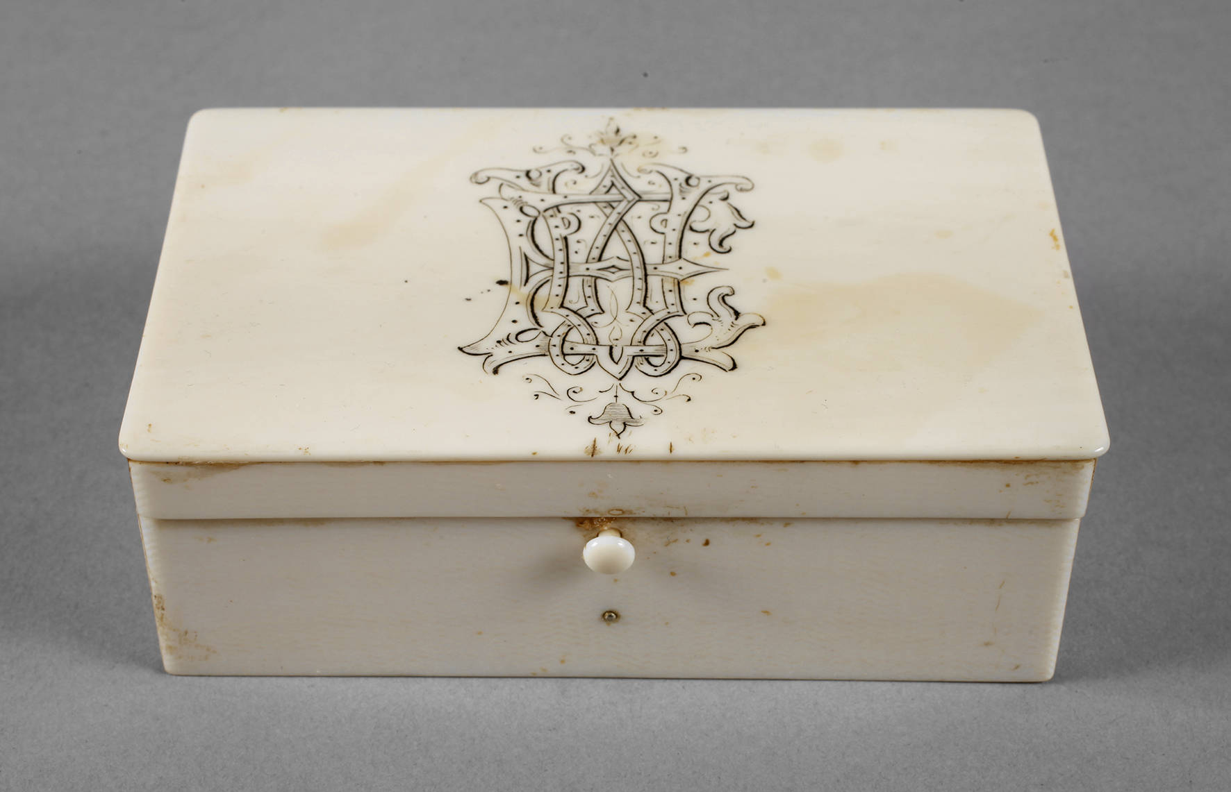 Deckeldose Elfenbein