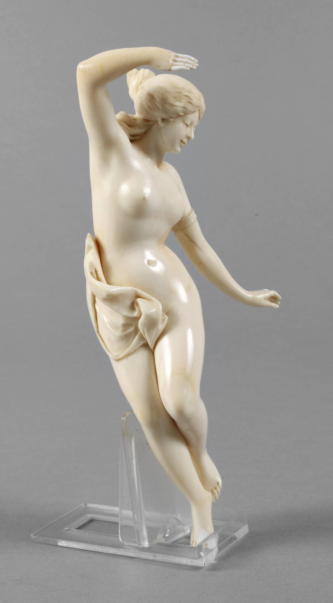 Liegende Venus Elfenbein