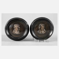 Paar Miniaturreliefs111