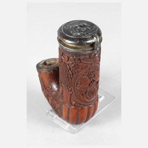 Fein geschnitzter Pfeifenkopf