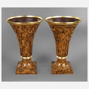 Paar prächtige Portalvasen