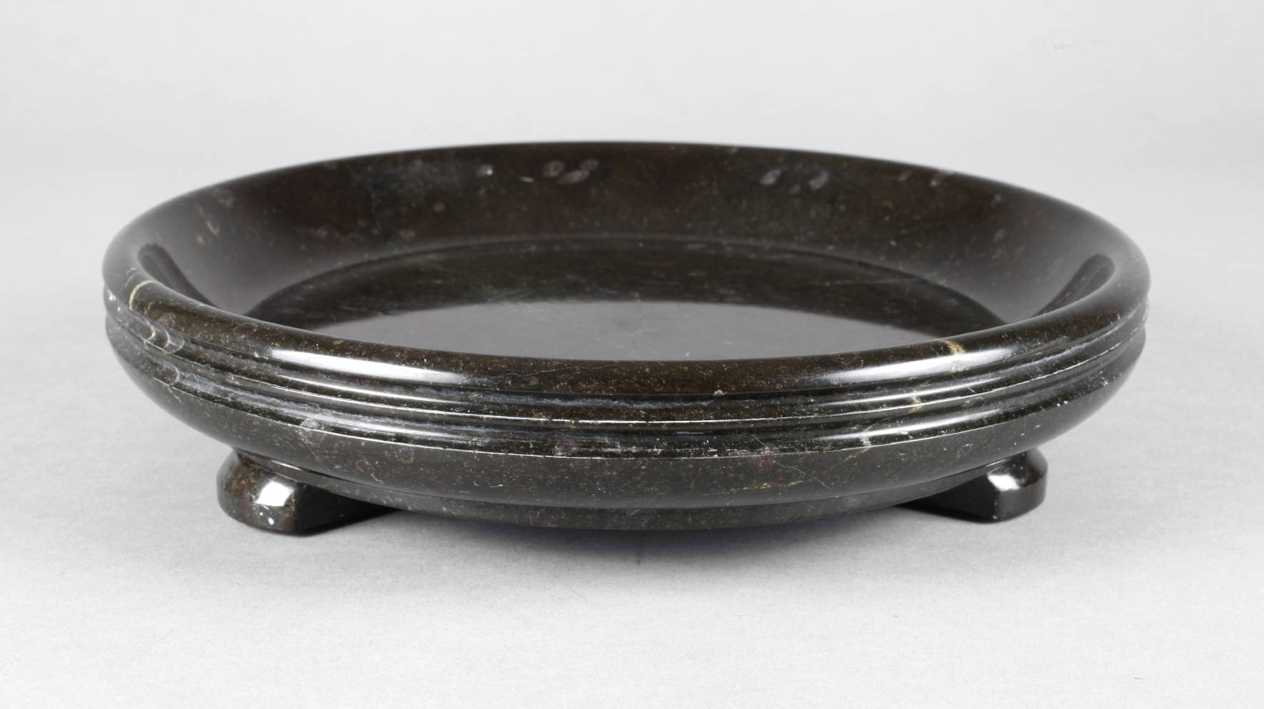 Fußschale Serpentin