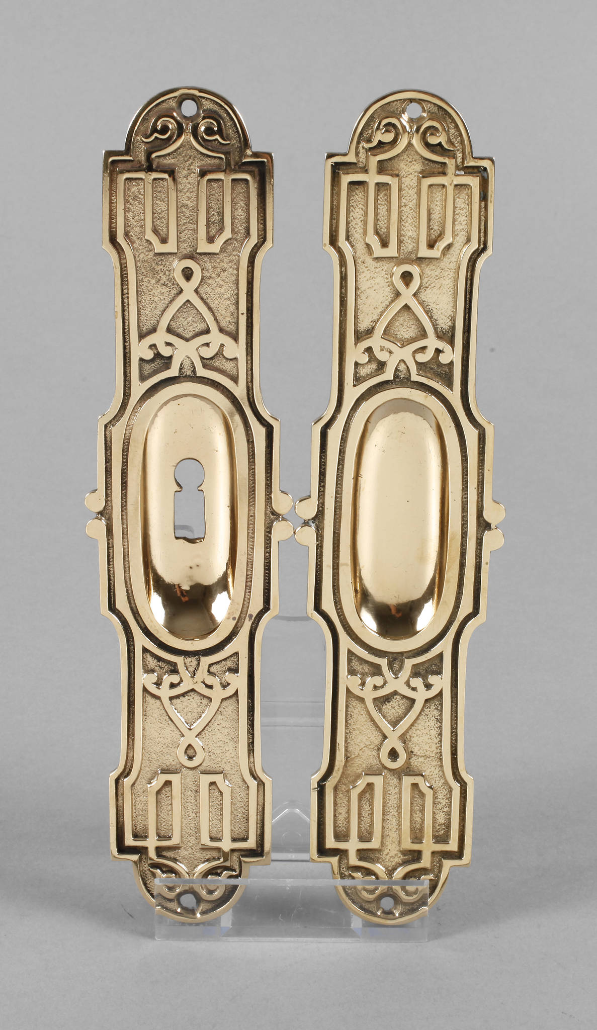 Zwei Schiebetürbeschläge