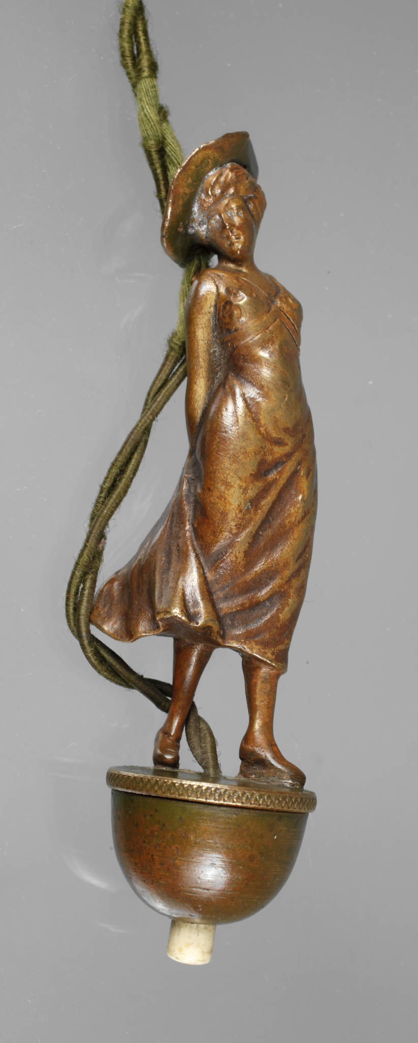 Figürlicher Klingelknopf