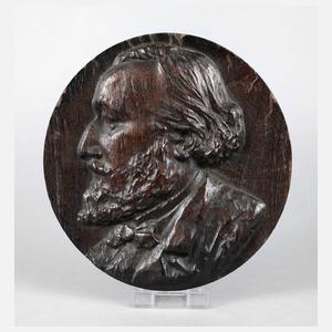 Geschnitztes Wandrelief