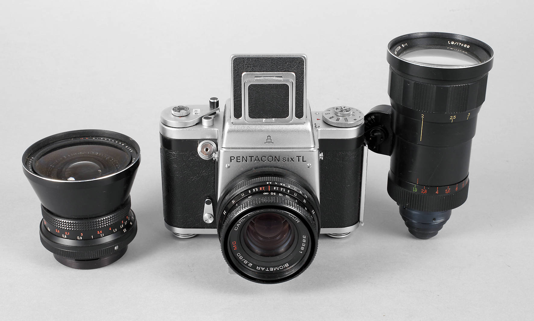Fotoapparat Pentacon six TL und zwei Objektive