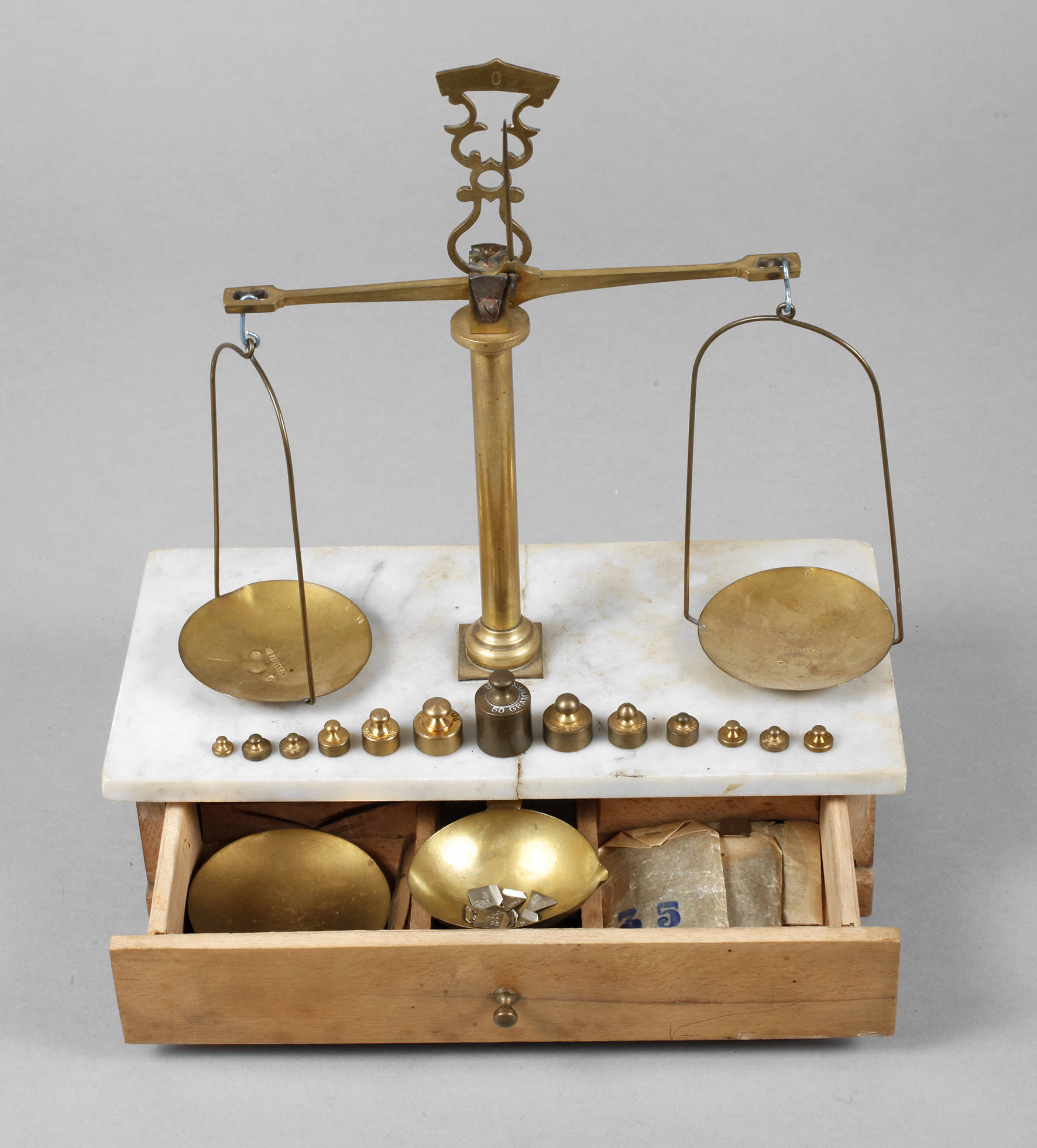 Kleine Apothekerwaage