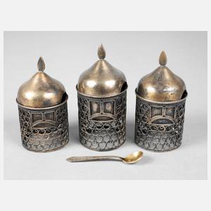 Russland drei Salzgefäße