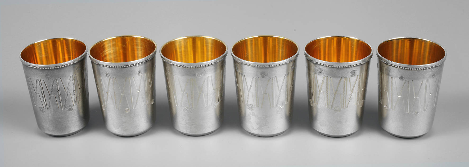 Russland sechs Wodkabecher