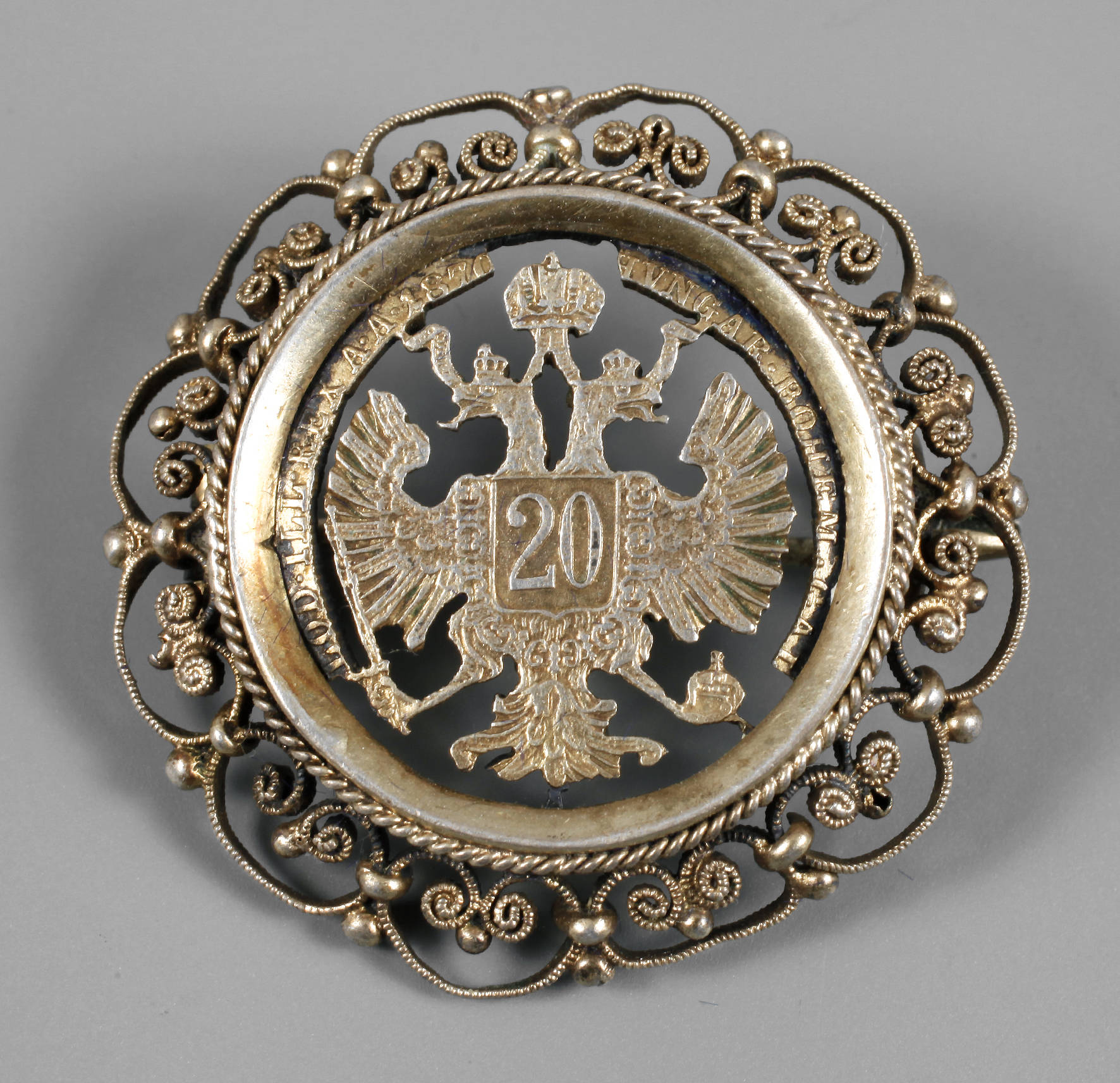 Russland Münzbrosche