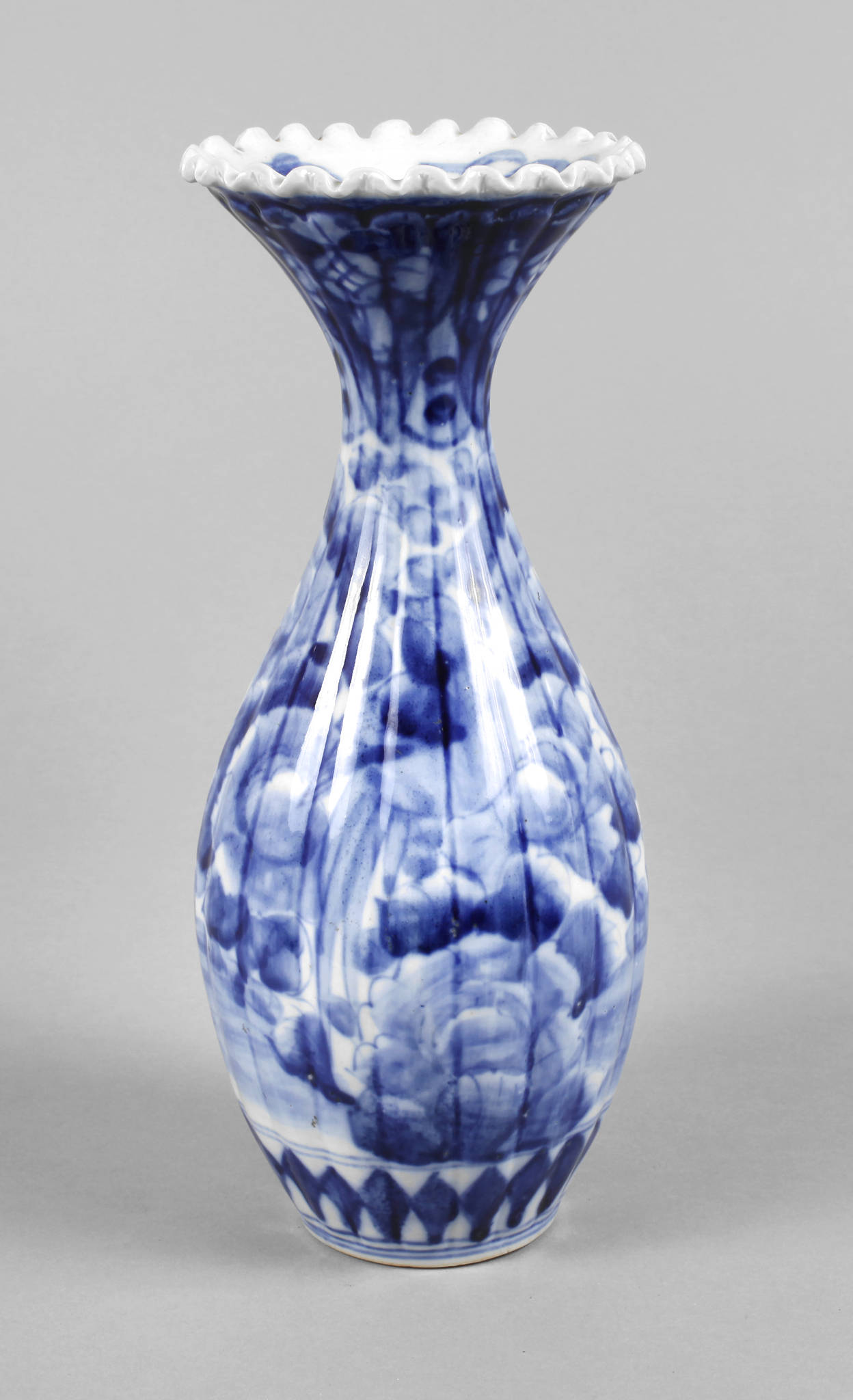 Vase China