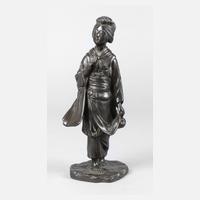 Bronzeplastik Japanerin111