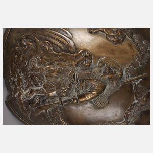 Reliefiertes Bronzefragment