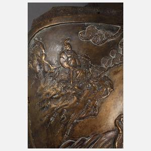 Reliefiertes Bronzefragment