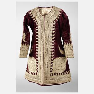 Samtjacke mit Goldbrokatstickerei