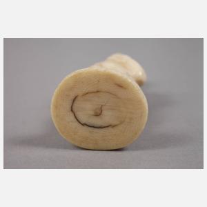 Figürliche Elfenbeinschnitzerei