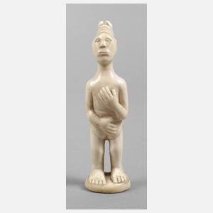 Figürliche Elfenbeinschnitzerei