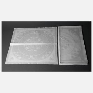 Neun Speiseservietten mit Art déco-Motiv