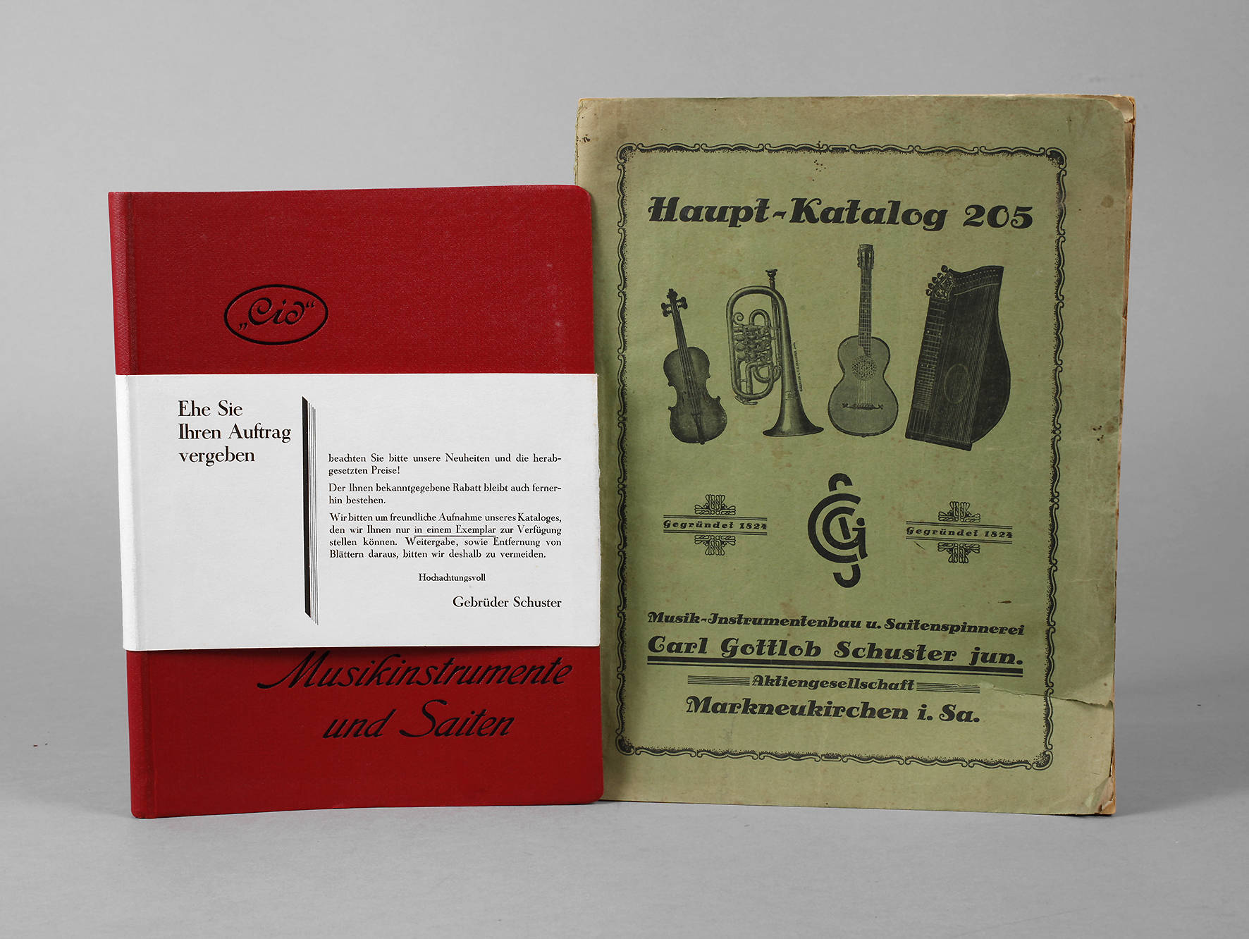 Zwei Kataloge Musikinstrumente Schuster