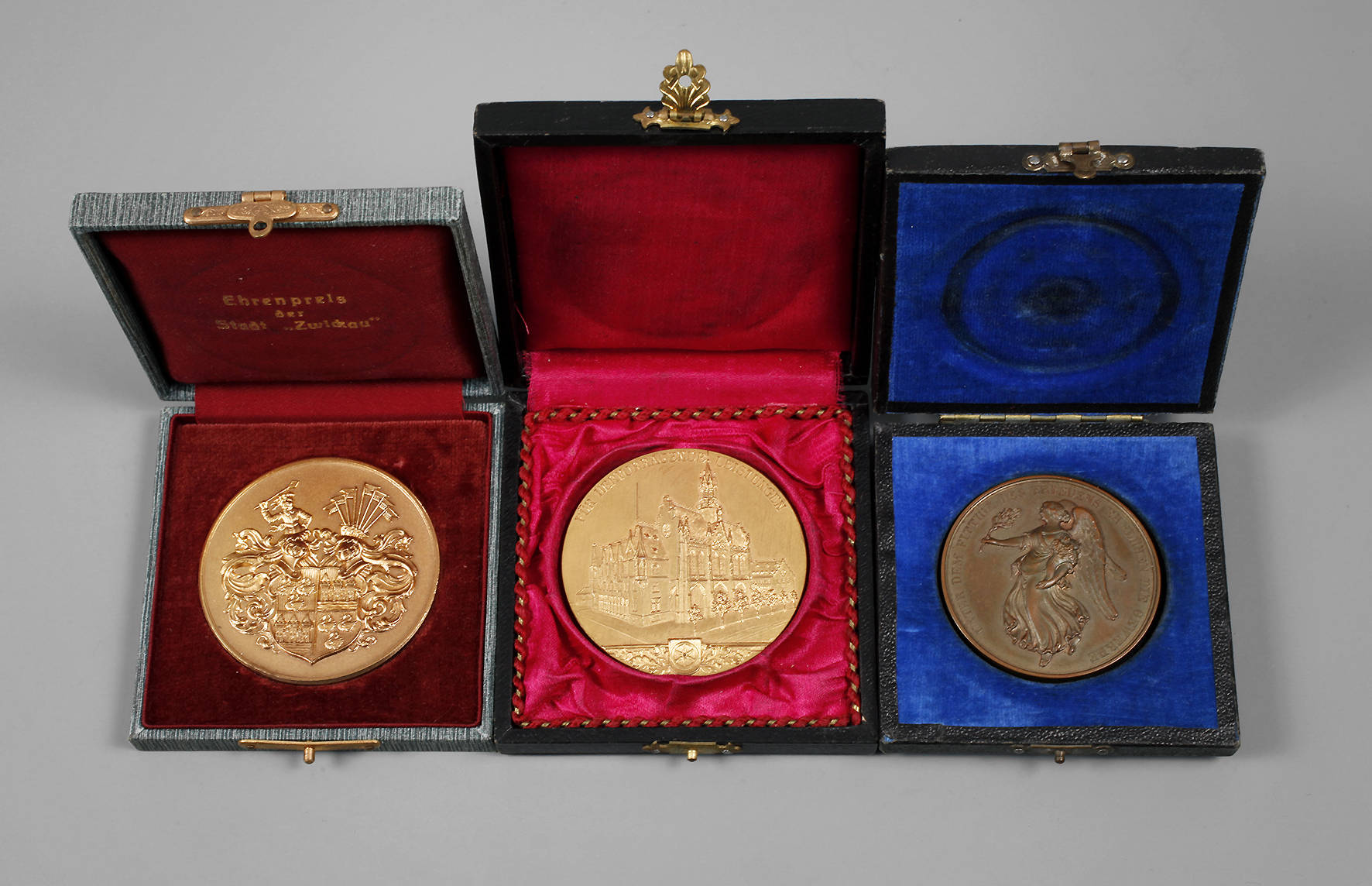 Drei Medaillen