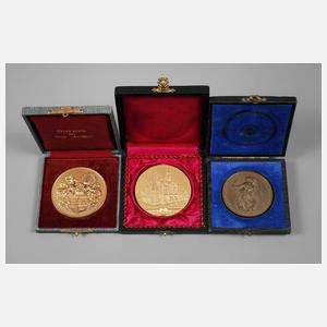 Drei Medaillen