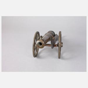 Modell eines Feldgeschützes